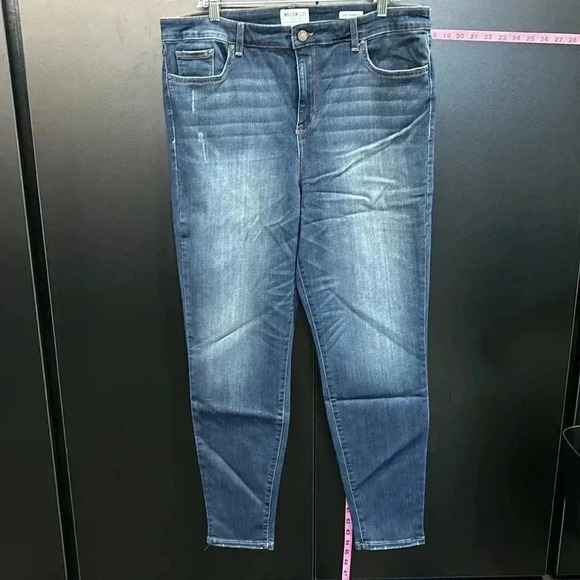 WilliamRast Sculpted High-rise,slim leg,stretch indigo dyed,5 pocket,belt loop - Picture 1 of 12